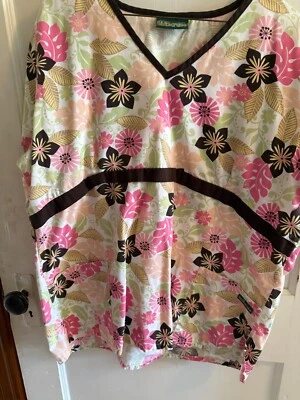 WOMENS "UA"SCRUB TOP SIZE "XL" V-NECK SHORT SLEEVE W/POCKETS PINK,BROWN,LIME, - Image 1 of 4