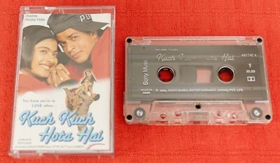 KUCH KUCH HOTA HAI - CASSETTE TAPE - 1998 BOLLYWOOD/HINDI SOUNDTRACK - Bild 1 von 4