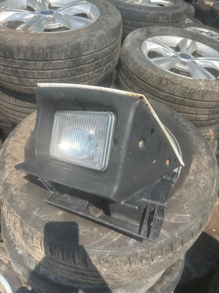 1991 1992 1993 Mercury Capri driver esquerdo farol de halogênio lateral L5820 DG - Imagem 1 de 1