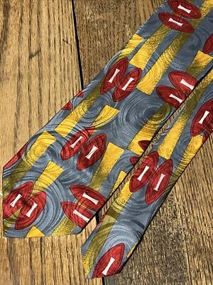 Corbata oscilante ancha geométrica abstracta Krizia vintage años 50 4x54 rojo gris dorado Italia Foto 1 de 3