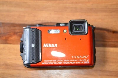 Nikon Coolpix AW130 Orange Underwater Camera, broken - Image 1 of 4