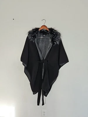 Poncho Jones New York NY Top Capa Talla Única O/S Negro Imitación Piel Lana  Foto 1 de 4