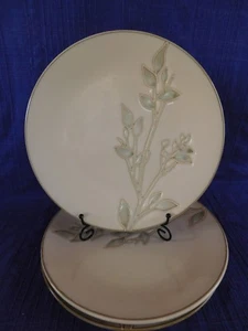 Home Trends Foli DINNER PLATE 1 of 3 available Green Leaves 10-3/8" - Picture 1 of 5
