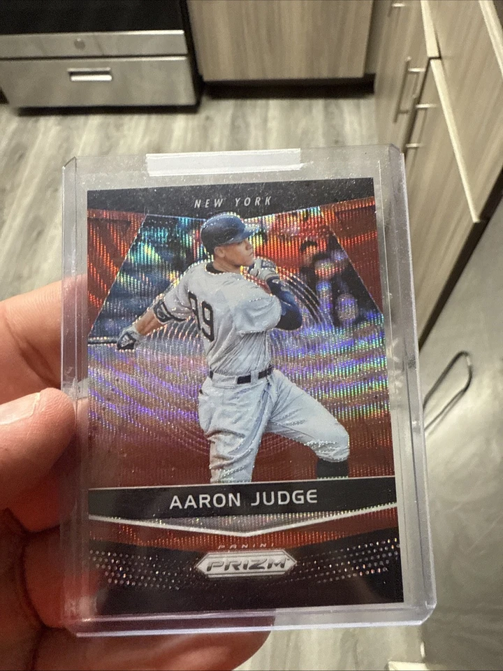 2018 Panini Chronicles - Prizm Aaron Judge #1 Ruby Wave /199 - Image 1 of 2