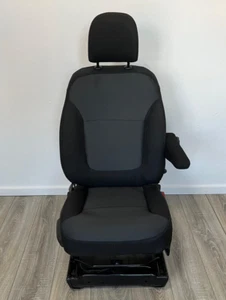 Opel Vivaro Beifahrersitz Trafic Nw 300 vorne recht bj.16-19 - Bild 1 von 7