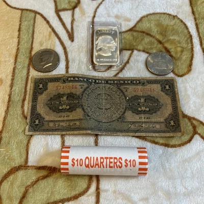 Estate Sale Auction Lot - U.S. & Foreign Currency + Silver Bar - Image 1 of 4