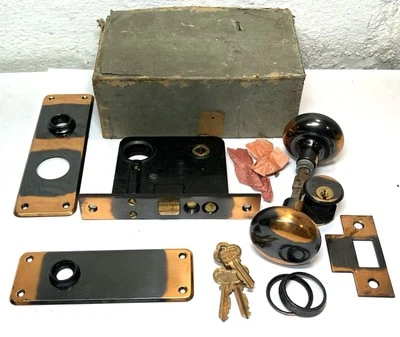 ✨NOS! 1910s JAPANNED ARTS CRAFTS ERA CORBIN ENTRY MORTISE LOCK W/ CYLINDER KEYS✨ - Image 1 of 4