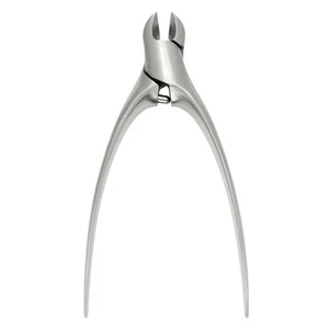 Kai Corporation KAI Tagliaunghie, Taglia Media, Acciaio Inox, Viene fornito con Custodia - Foto 1 di 1