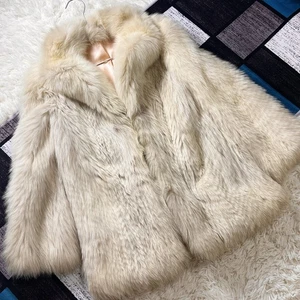 White / Shadow Fox Fur Coat Real Fur Soft Tanned Medium Size Elegant Look 80cm - Picture 1 of 8