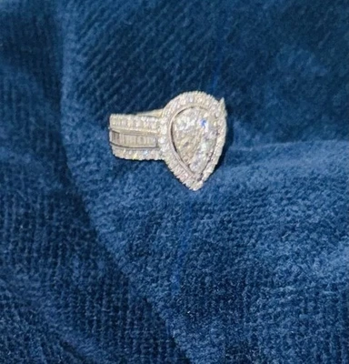 Pear-shaped Diamond Engagement Ring 2 cts tw Round & Baguette 10k White Gold - Image 1 of 3