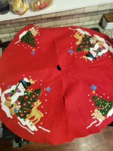 Vtg Bucilla SEQUIN TREE SKIRT SANTA & WOODLAND FRIENDS Handmade Finish 36" - Picture 1 of 21