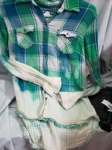 Arizona Jean Co Upcycled Bleached Green Plaid Shirt Girls Size Large - Picture 1 of 2