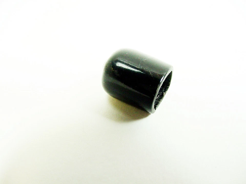 Reflectasol Larson tapa de retención de extremo de plástico suave | para paraguas | $6 | Foto 1 de 1