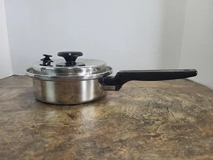 Royal Prestige 7 1/4 In Pot & Vape Lid 7 Ply Stainless Steel Silver Alloy Copper - Picture 1 of 10
