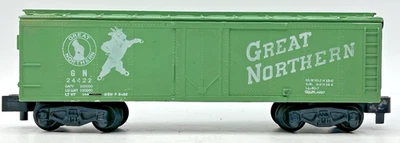 American Flyer S Gauge 24422 GN Reefer - Green Painted -Non-Opening Door - Image 1 of 4