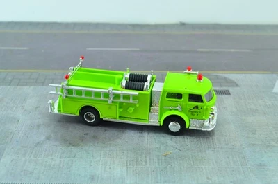 *DAMAGED* Praline LaFrance Pumper Fire Dept Engine Green HO 1:87 Scale (HO6314) - Image 1 of 3
