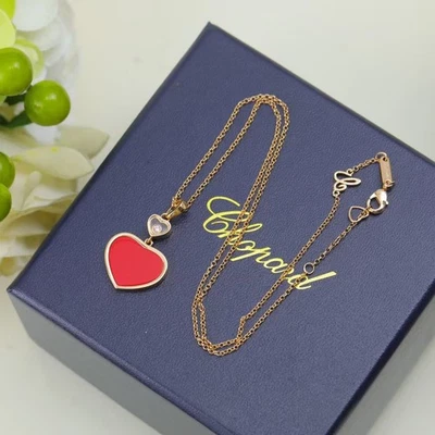 Collar colgante corazón rojo Chopard Happy Hearts para mujer Foto 1 de 3