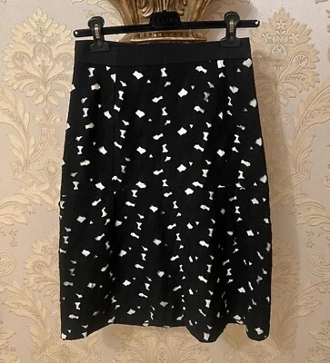 Falda La Perla precio de venta sugerido por el fabricante £585 Foto 1 de 4