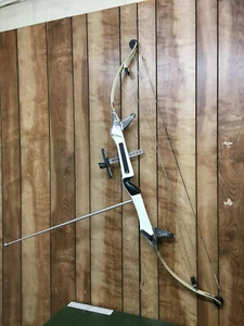 Bear Archery RH Tamerlane II Compound Bow - Picture 1 of 9