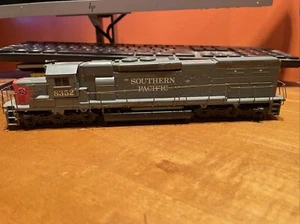 Southern Pacific Locomotive HO “Untested”. As Is - Picture 1 of 17