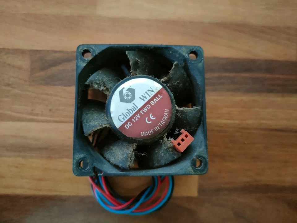 Global Win CPU FAN VENTOAL DC 12V BALL 1828E - Immagine 1 di 1