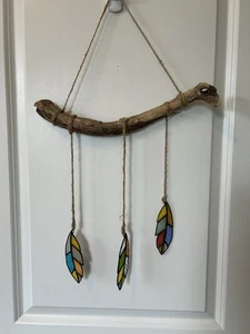 Handmade Stained Glass Art Feathers On Driftwood Art Artisan Natural - Picture 1 of 10