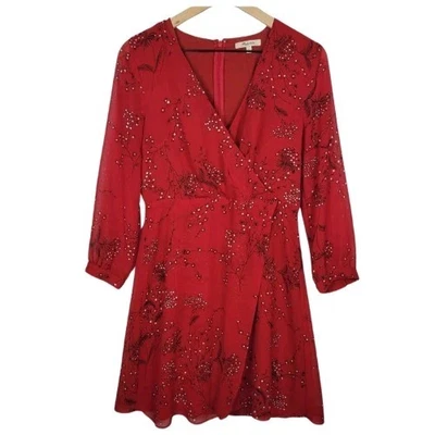 Mini Vestido Madewell Madera de Avellana Envolvente Frente 6 Barrido por el Viento Floral Rojo Vacaciones Romántico Foto 1 de 4