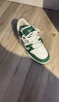 Louis Vuitton LV Zapatillas Verde Y Blanco Monograma - EE. UU. 11 Foto 1 de 3