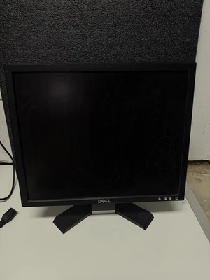 Dell E197FPb LCD VGA 19” Flat Panel Wide Screen Monitor W/ Tilt Stand - Image 1 of 4