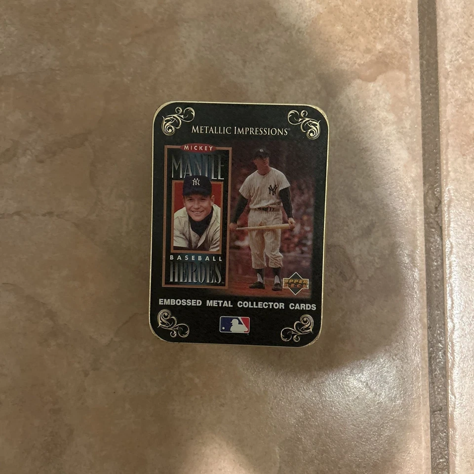 Juego de 5 tarjetas de metal muy grabadas de Mickey Mantle en lata decorativa Foto 1 de 4