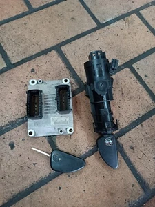 Alfa Romeo 147 937 1.6 16V 120CV Centralina Motore Set Zündschloss 0261207728 - Foto 1 di 6