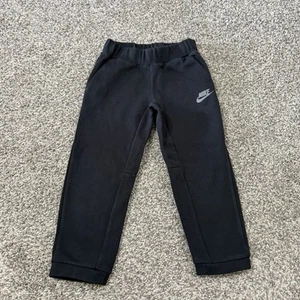 Nike Sportswear Tech Fleece Sweat Track Pants Black Size 4-5 yrs - Picture 1 of 4