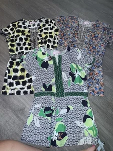 Women’s Koi Scrub Top Bundle Of 3 Mediums  - Picture 1 of 7