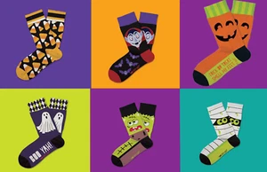 Boy or Girl Kids Halloween Socks - 6 Choices Ages 3-6 or 7-10 Two Left Feet NIP - Picture 1 of 19
