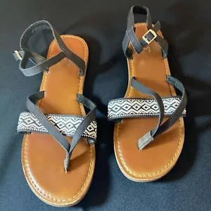 Toms Lexie geometrische Azteken bestickt Sandalen schwarz Größe 9 - Bild 1 von 5