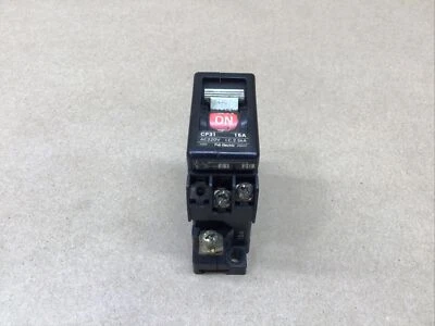 PROTECTOR CIRCUITO HITACHI CP31 15 AMP 15A #67H5 Foto 1 de 3