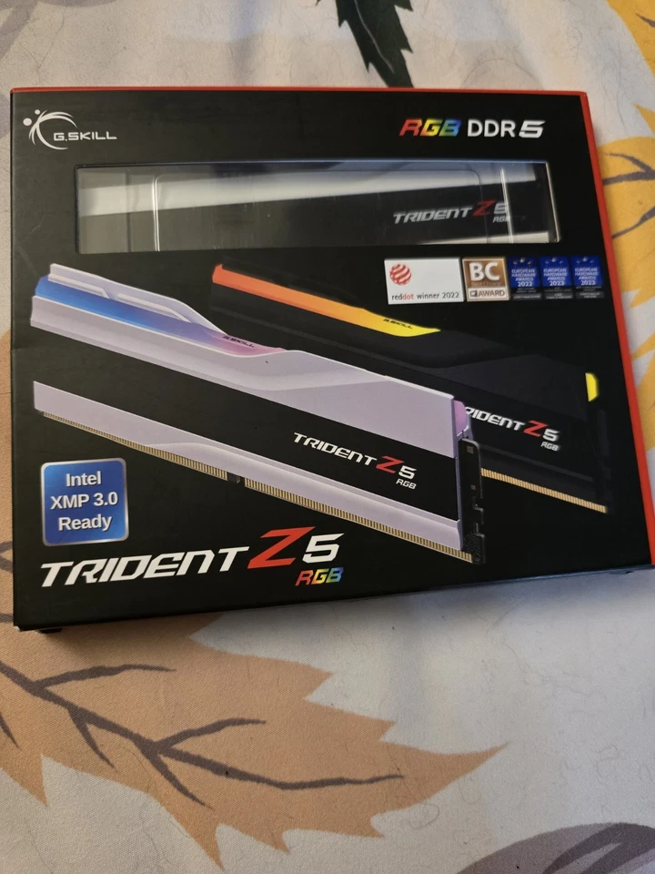 G. Skill Trident Z5 RGB 64 GB DDR5 RAM 6400 MHz CL32 1,40 V Foto 1 de 1