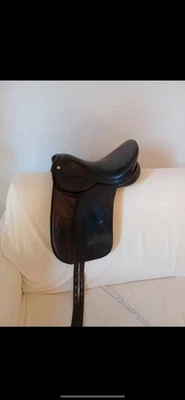 selle de dressage - Photo 1/4