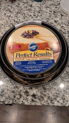 Wilton Perfect Performance Juego de 3 sartenes Springform NUEVO utensilios para hornear antiadherentes Foto 1 de 4