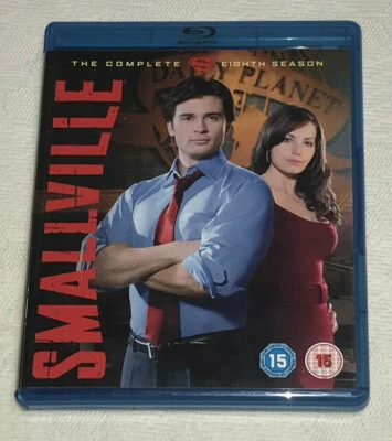SMALLVILLE : The Complete Eighth Season 8 - 4 Disc BLU RAY Boxset (FREE UK P&P) - Image 1 of 2