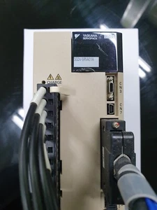 YASKAWA SGDV-5R5A01A SERVOPACK - Bild 1 von 6