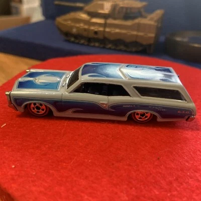 2015 HOT WHEELS REDLINE CUSTOM ’66 GTO WAGON BLUE 16 OF 18  - Image 1 of 4
