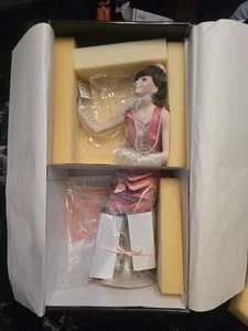 ROGER AKERS "MILLIE" 1920'S FLAPPER CHARLESTON DANCER 17" PORCELAIN DOLL COA - Picture 1 of 14