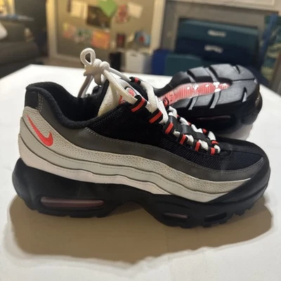 NEW Nike Air Max 95 Recraft Grade School GS CJ3906-101 SIZE 5.5Y ( 7 Womens) - Image 1 of 4