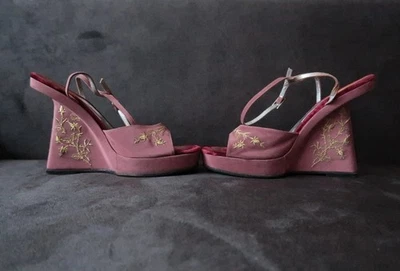 DOLCE & GABBANA Runway 1990s Silk Velvet Embroidered Purple Wedges - Image 1 of 4