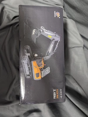 YIGONG Remote Control Excavator 2.4GHz w/ Lights & Sounds Electric Engineering - Image 1 of 4