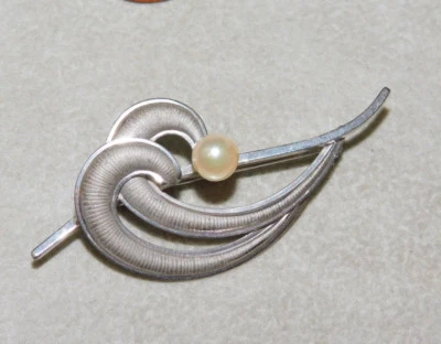 Spilla Vintage CURTIS In Argento Sterling Con Perla Bianca 5J 18 - Immagine 1 di 4