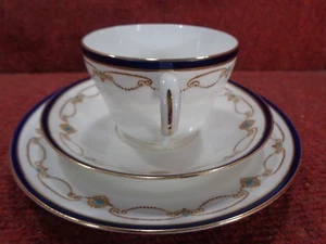 * Stylish HEATHCOTE CHINA Cobalt Blue Turquoise & Gold Gilt TEA TRIO c1928-41 - Picture 1 of 6