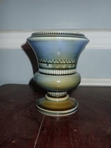 Urna o vaso porcellana Wade 6" vintage circa 1953 metà secolo trifoglio J - Foto 1 di 6
