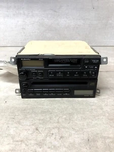 Genuine OEM Subaru AM FM Radio Single Disc CD Cassette Fits 1999 Subaru Legacy - Afbeelding 1 van 4